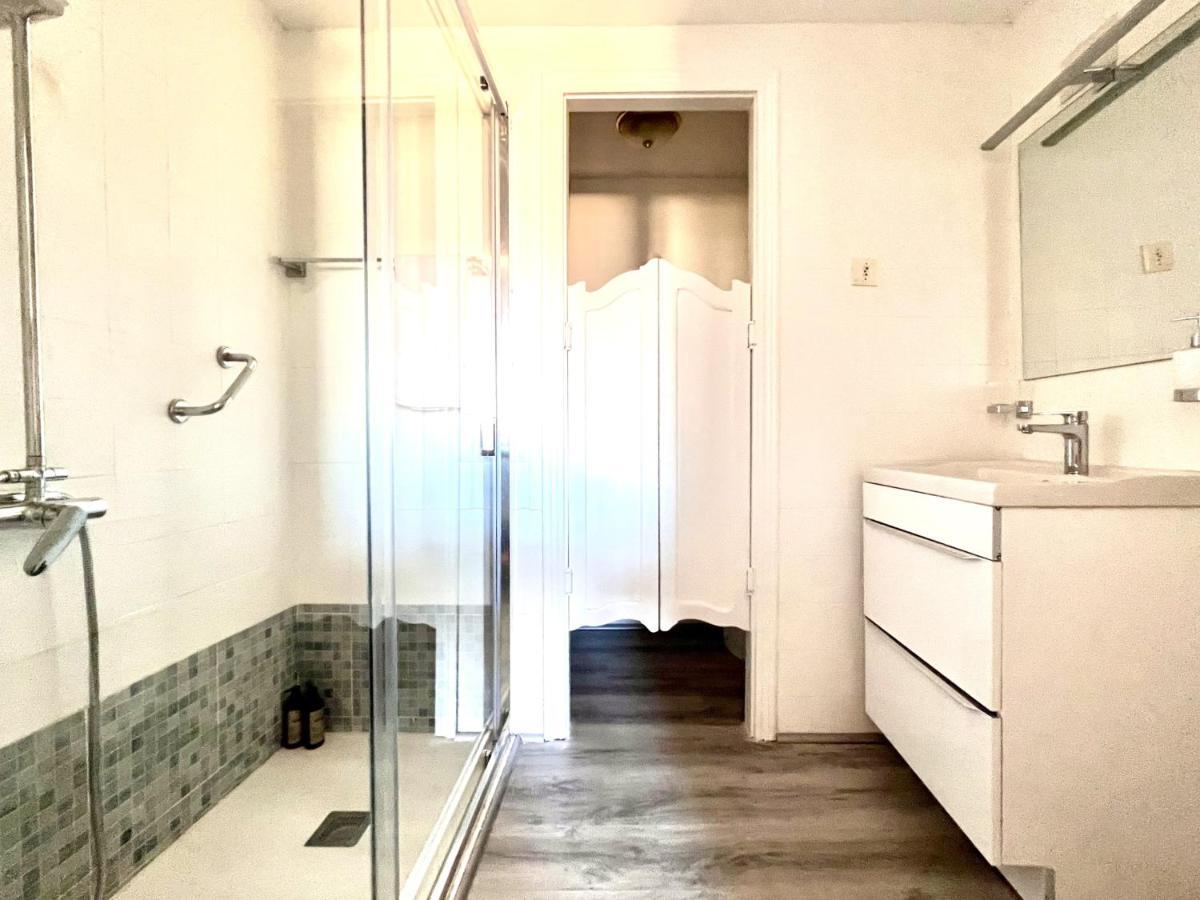 Housing Leon Santa Marina Apartment Bagian luar foto