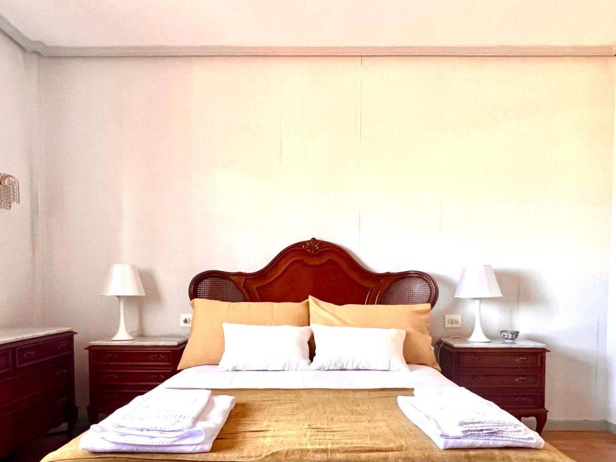 Housing Leon Santa Marina Apartment Bagian luar foto