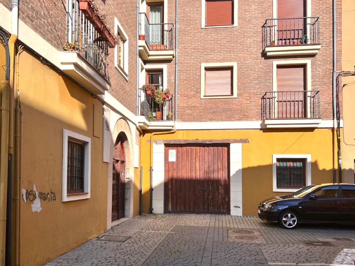 Housing Leon Santa Marina Apartment Bagian luar foto