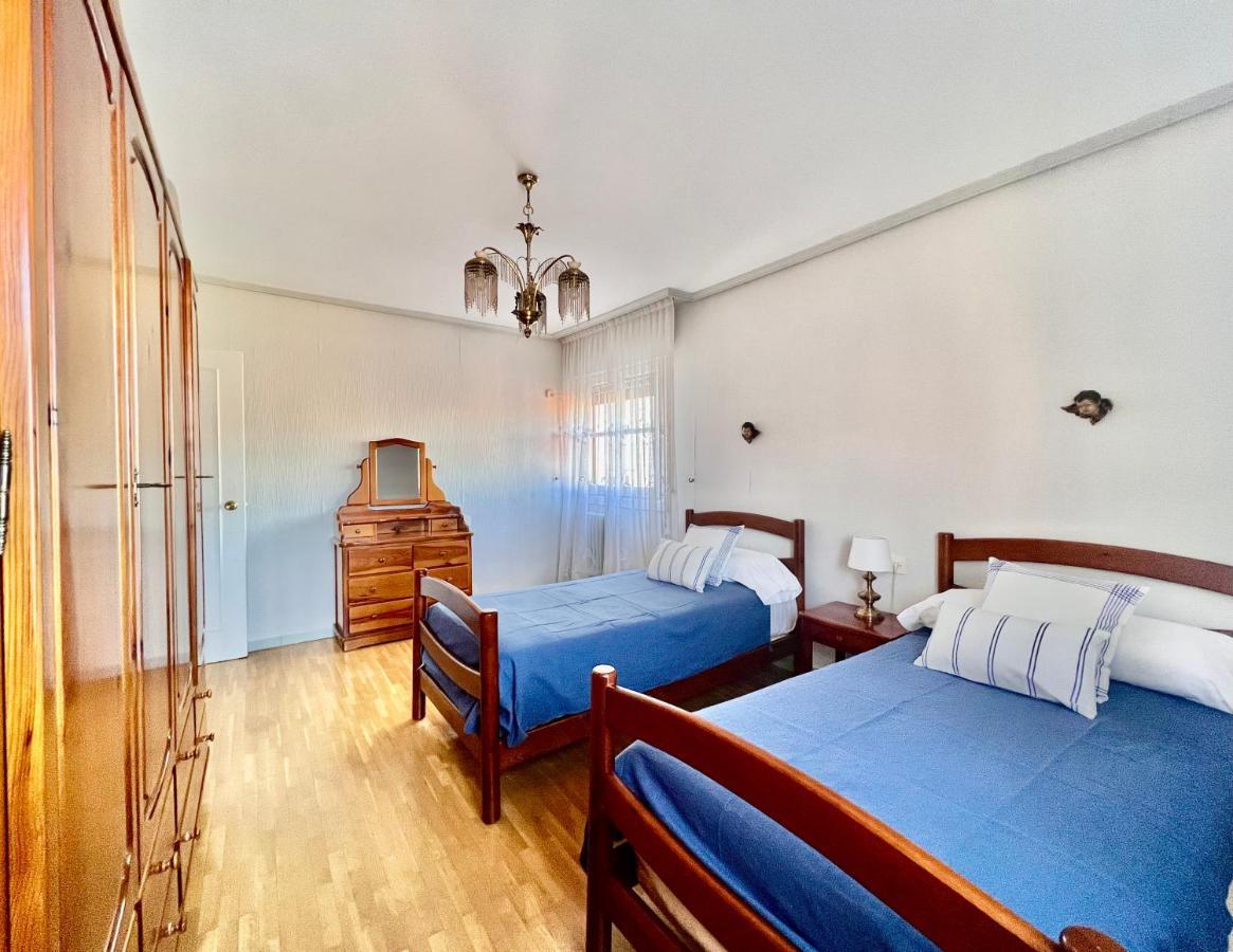 Housing Leon Santa Marina Apartment Bagian luar foto